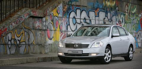 Nissan Teana. ��������� ��������